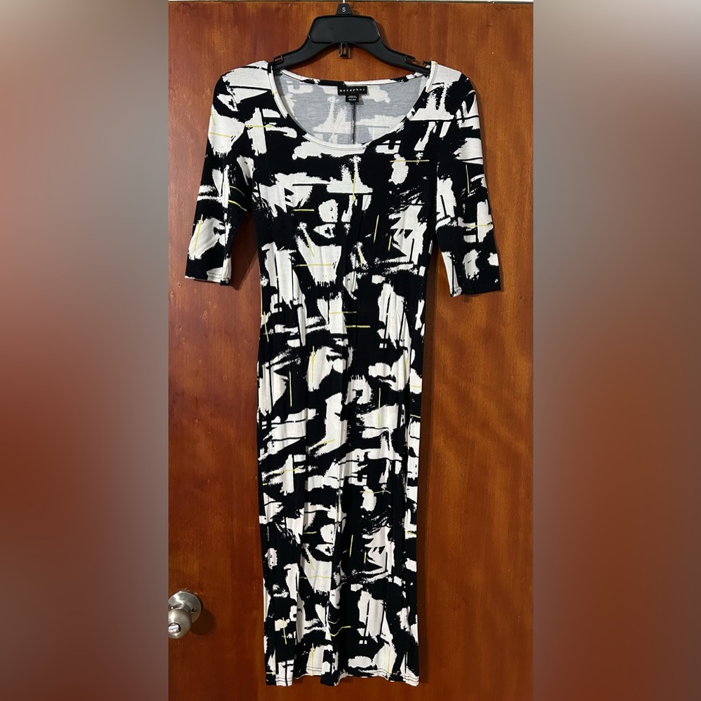 Women’s 3/4 Sleeve pattern dress